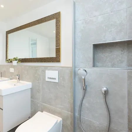 Sturmfrei Galerie 1 Апартаменты *